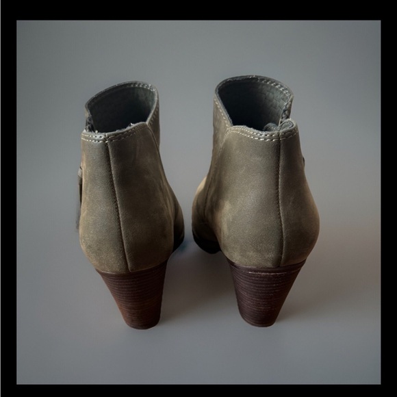 Baretraps Womens Cacie Moss Side Zipper Ankle Boots Size 7 Medium - Picture 3 of 5